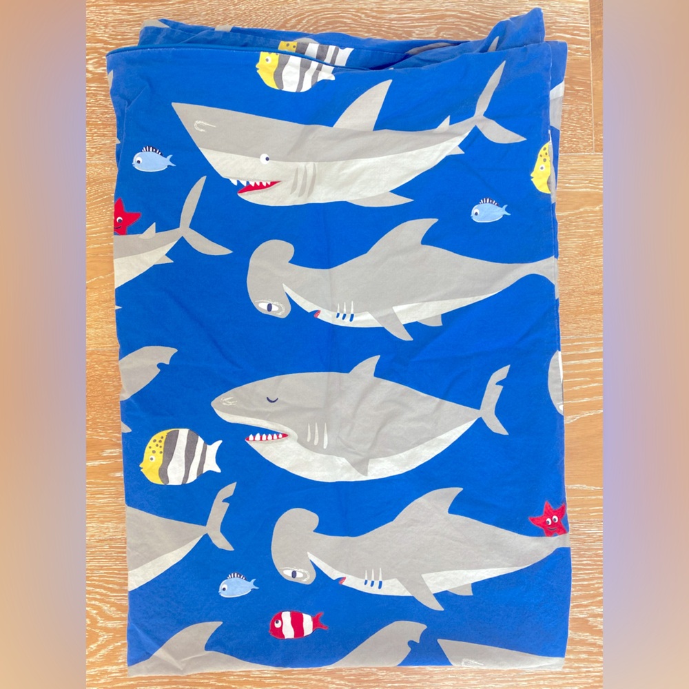 Pottery Barn Kids Shark Toddler Duvet Cover & Quallowarm insert. 36X50 inches
